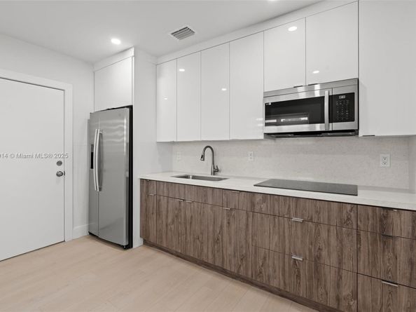 816 Codadad St, Opa-Locka FL 33054