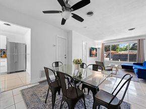 560 NE 161st St, Miami FL 33162