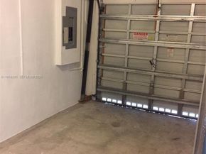 7233 NW 113th Ct, Doral FL 33178