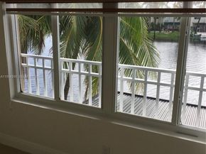 7233 NW 113th Ct, Doral FL 33178