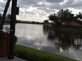 7233 NW 113th Ct, Doral FL 33178