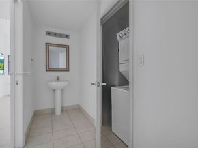 1900 N Bayshore Dr PH 5006, Miami FL 33132