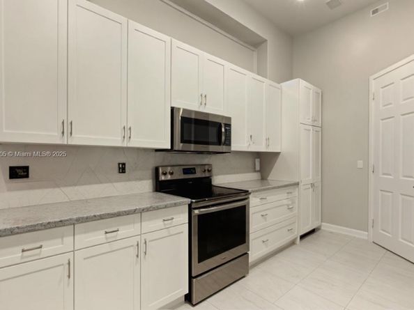 8155 Cypress Point Rd, West Palm Beach FL 33412