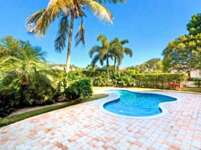 8155 Cypress Point Rd, West Palm Beach FL 33412