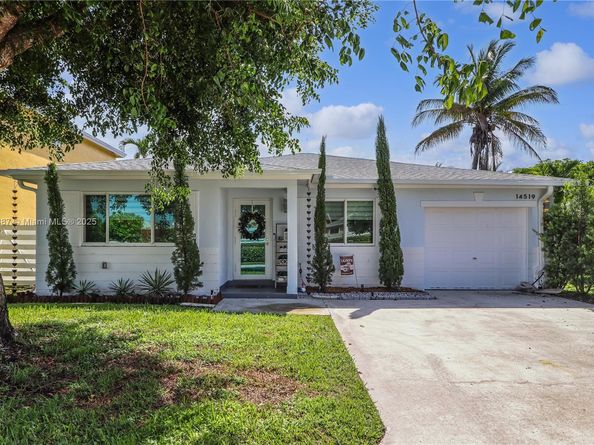 14519 SW 139th Ave Cir E, Miami FL 33186