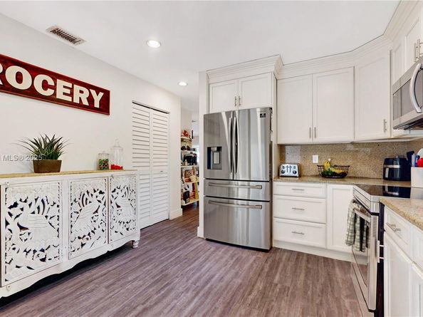 14519 SW 139th Ave Cir E, Miami FL 33186