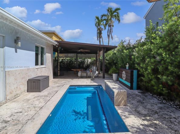 14519 SW 139th Ave Cir E, Miami FL 33186