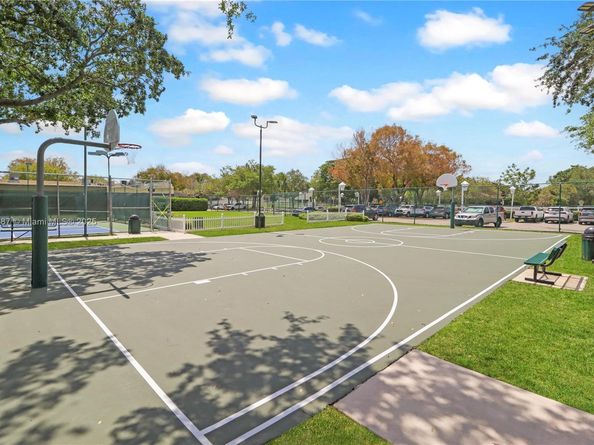 14519 SW 139th Ave Cir E, Miami FL 33186