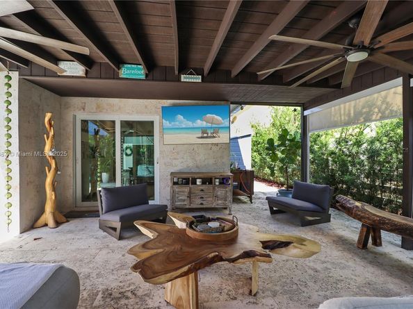 14519 SW 139th Ave Cir E, Miami FL 33186