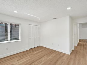 10153 NW 3rd Ct, Plantation FL 33324