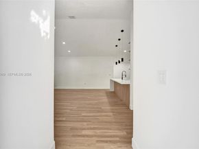 10153 NW 3rd Ct, Plantation FL 33324