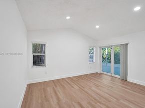 10153 NW 3rd Ct, Plantation FL 33324