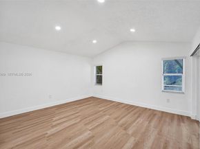 10153 NW 3rd Ct, Plantation FL 33324