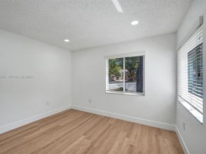 10153 NW 3rd Ct, Plantation FL 33324