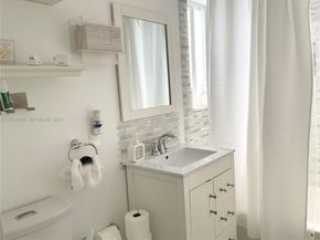 161 NW 145th St, Miami FL 33168