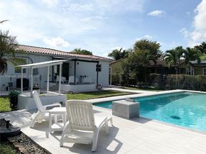 161 NW 145th St, Miami FL 33168