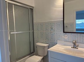 4700 NW 35TH St 602, Lauderdale Lakes FL 33319