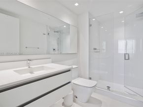 1800 S Ocean Dr 1708, Hallandale Beach FL 33009