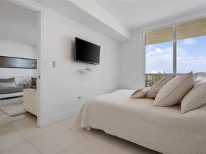 1800 S Ocean Dr 1708, Hallandale Beach FL 33009