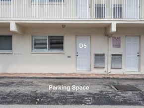 1872 NE 46th St D5, Fort Lauderdale FL 33308