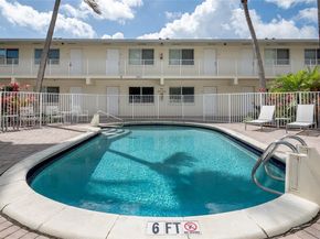 1872 NE 46th St D5, Fort Lauderdale FL 33308