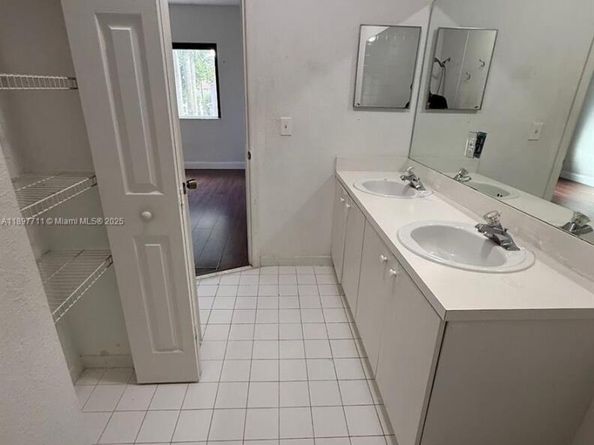 7802 Catalina Cir, Tamarac FL 33321