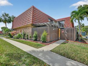 8181 Boca Rio Dr 8181, Boca Raton FL 33433