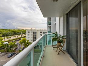 2841 NE 163rd St 704, North Miami Beach FL 33160