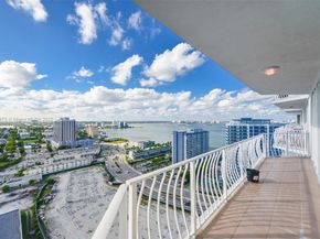 7601 E Treasure Dr PH103, North Bay Village FL 33141