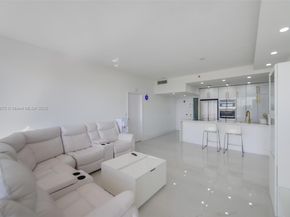 7601 E Treasure Dr PH103, North Bay Village FL 33141