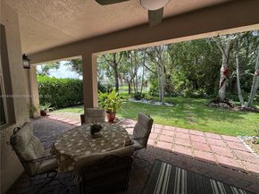 19421 Stonebrook St, Weston FL 33332