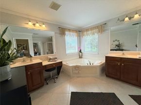 19421 Stonebrook St, Weston FL 33332
