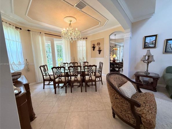 19421 Stonebrook St, Weston FL 33332