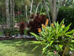 19421 Stonebrook St, Weston FL 33332