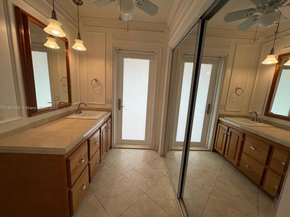 2001 N 41st Ave, Hollywood FL 33021