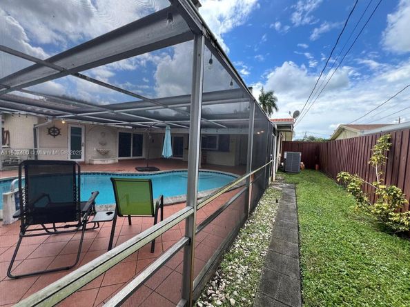 2001 N 41st Ave, Hollywood FL 33021