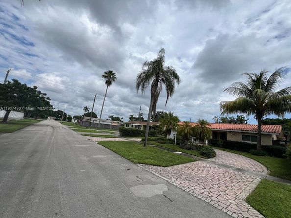 2001 N 41st Ave, Hollywood FL 33021