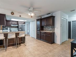 140 SW 126th Ave, Plantation FL 33325