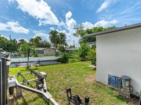 140 SW 126th Ave, Plantation FL 33325