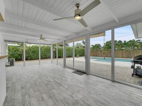 5320 SW 8th St, Plantation FL 33317