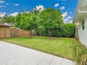 5320 SW 8th St, Plantation FL 33317