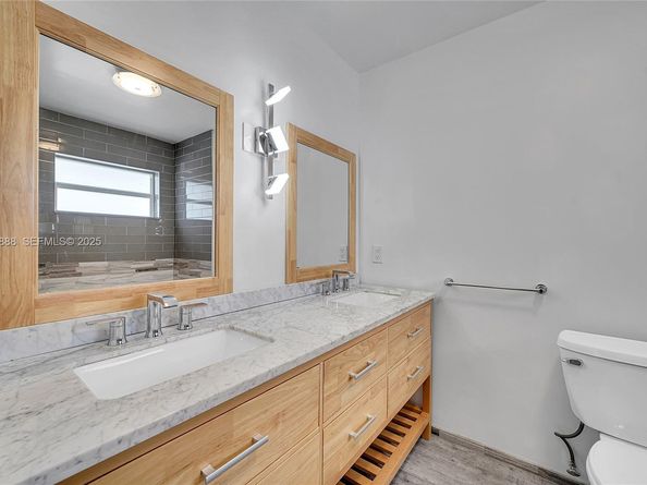 5320 SW 8th St, Plantation FL 33317