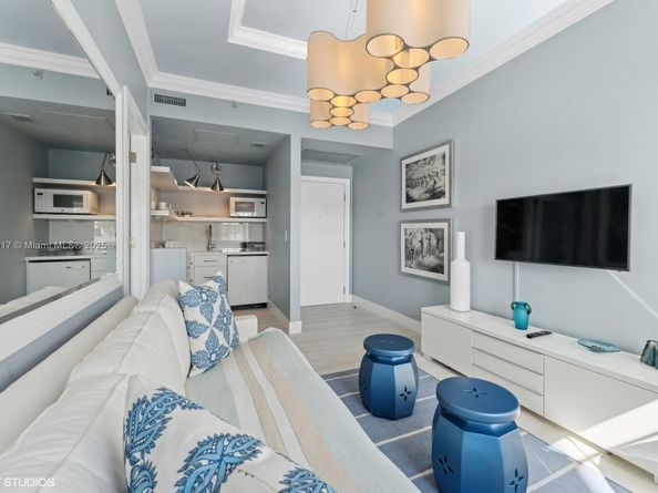 Undisclosed Address #A11738017, Miami Beach FL 33109