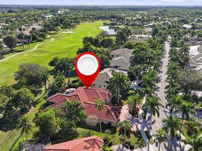 2442 Poinciana Ct, Weston FL 33327