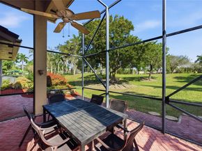 2442 Poinciana Ct, Weston FL 33327