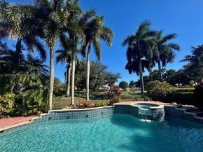 2442 Poinciana Ct, Weston FL 33327