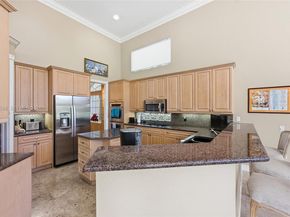 2442 Poinciana Ct, Weston FL 33327