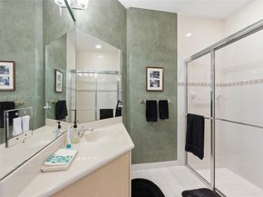 2442 Poinciana Ct, Weston FL 33327