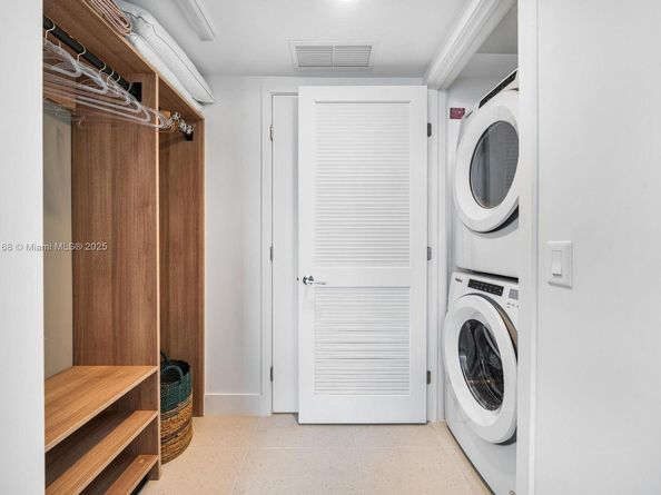 Undisclosed Address #A11862168, Miami FL 33132