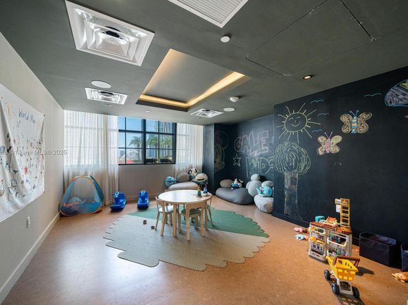 Undisclosed Address #A11862168, Miami FL 33132